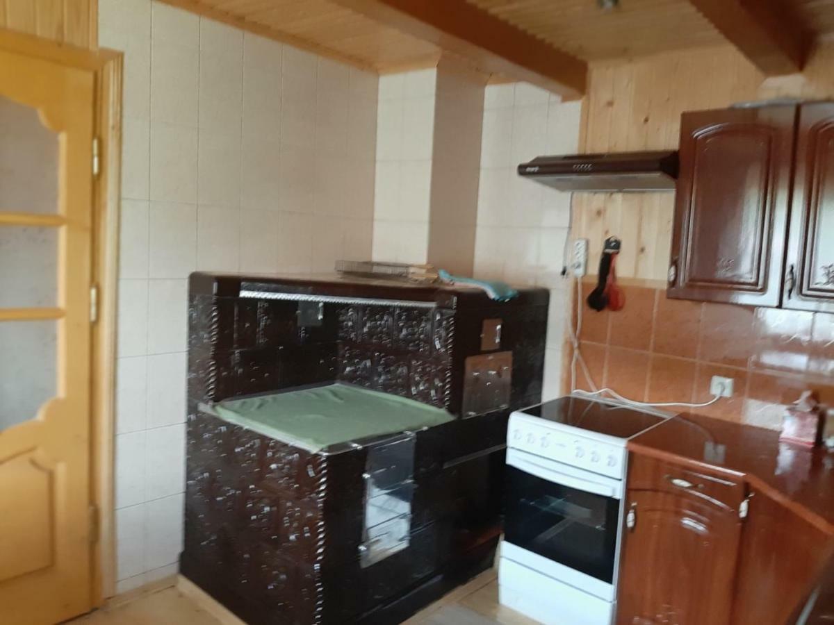 Котедж "Барвінок" Werchowyna Exterior foto